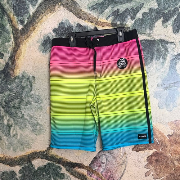 Limited time end of summer sale!!!!!Hurley Multicolor Striped Board Shorts - Picture 1 of 1
